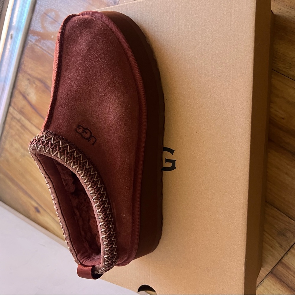 UGG tazz slippers - Picture 2 of 4